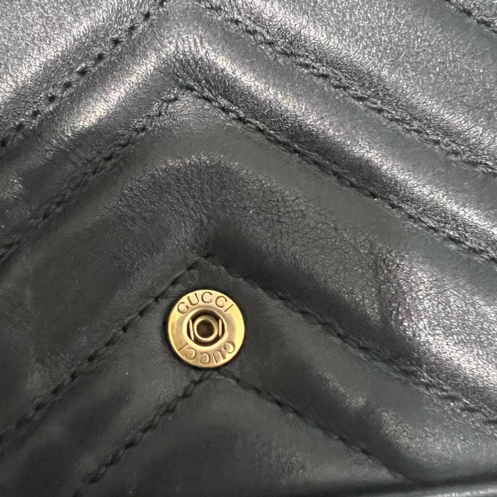 Calfskin Matelasse Super Mini GG Marmont Crossbody Bag - Picture 7 of 13